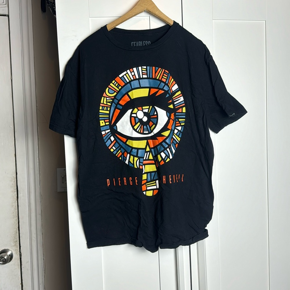 Pierce The Veil stained glass eye Tee Shirt Crew Neck L/Large